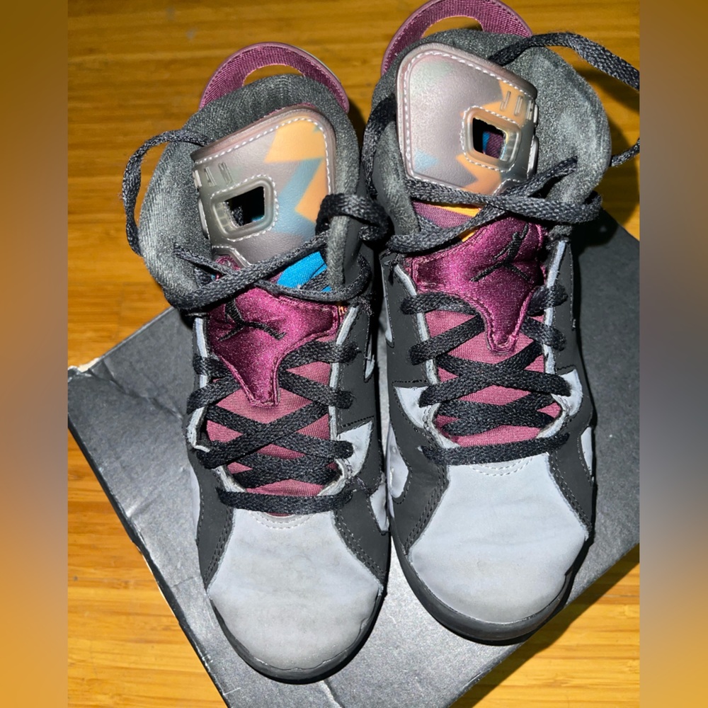 Bordeaux Preschool 6s size 2.5y